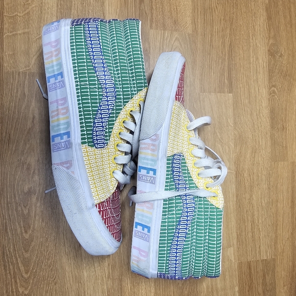 Vans PRIDE skater shoes - Picture 4 of 4